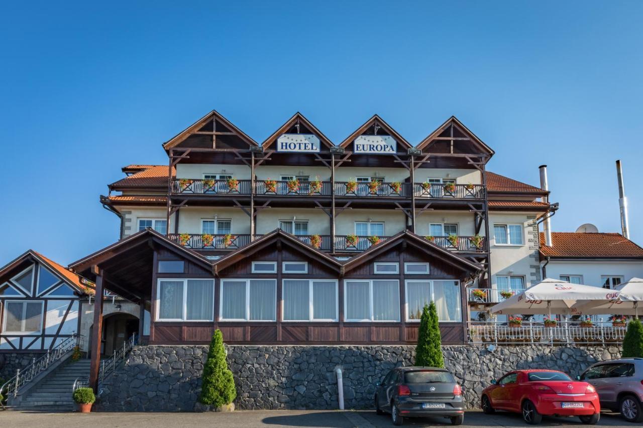 Hotel Europa Kokeltal Albeşti المظهر الخارجي الصورة